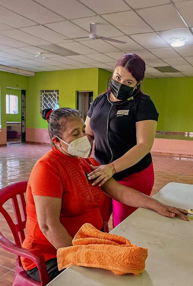 Brigada de salud en el Cantón Santa Lucía, de Ciudad Arce. 
Vota por Edith Mireya Monterrosa, candidata a Diputada por PARLACEN, casilla #1.
Vota por Silvia Tobar, candidata a Alcaldesa por La Libertad Centro.
#VotaPorReneVasquez #Candidato #Diputado #Casilla1 #LaLibertad