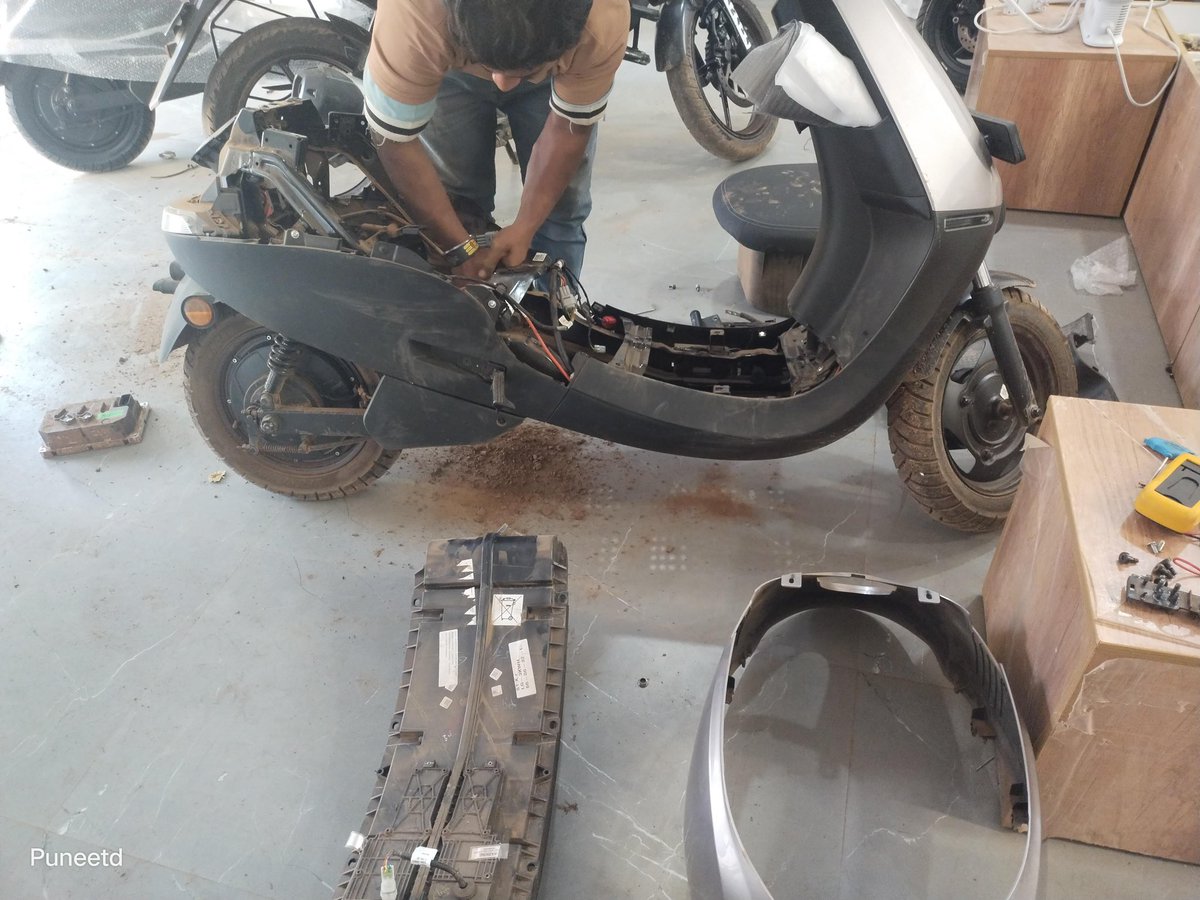 PuneetD1577's tweet photo. Thrilled with @olaelectric's exceptional service! Had an serious issue with my S1X Plus, but they swiftly resolved it in under a week, sending a technician even though there's no service center in my city.Kudos to the Ola team for the prompt and hassle-free support!#OLAS1XPLUS https://t.co/Vb3O2rCytq