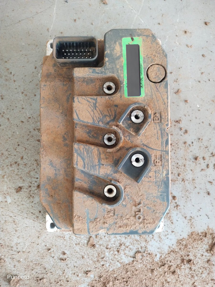 PuneetD1577's tweet photo. Thrilled with @olaelectric's exceptional service! Had an serious issue with my S1X Plus, but they swiftly resolved it in under a week, sending a technician even though there's no service center in my city.Kudos to the Ola team for the prompt and hassle-free support!#OLAS1XPLUS https://t.co/Vb3O2rCytq