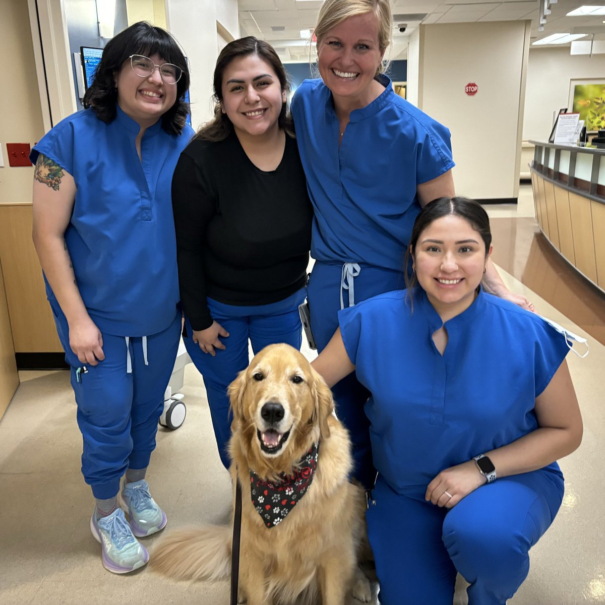 I always love to make new friends and I did on a visit to Memorial Hermann Memorial City Medical Center. Thanks for ALL you do to help others.🐾❤️🎚
