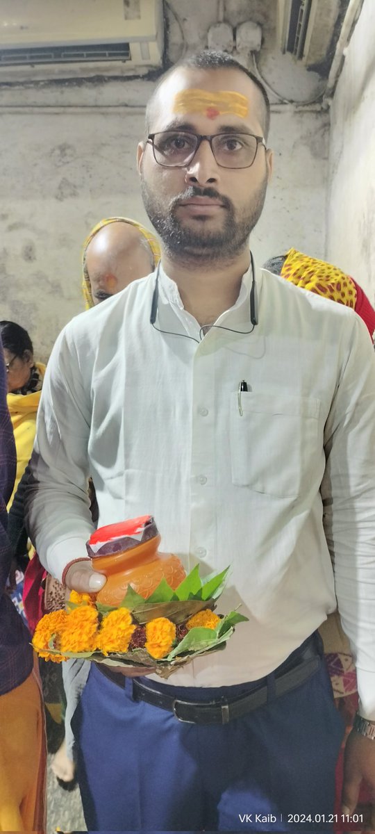 vikash_kaib's tweet photo. यात्रा जारी है.....
 #देवघर स्थित बाबा #बैजनाथ_धाम में #पूजा एवम #दर्शन किया गया । https://t.co/jHwmHcZIpO