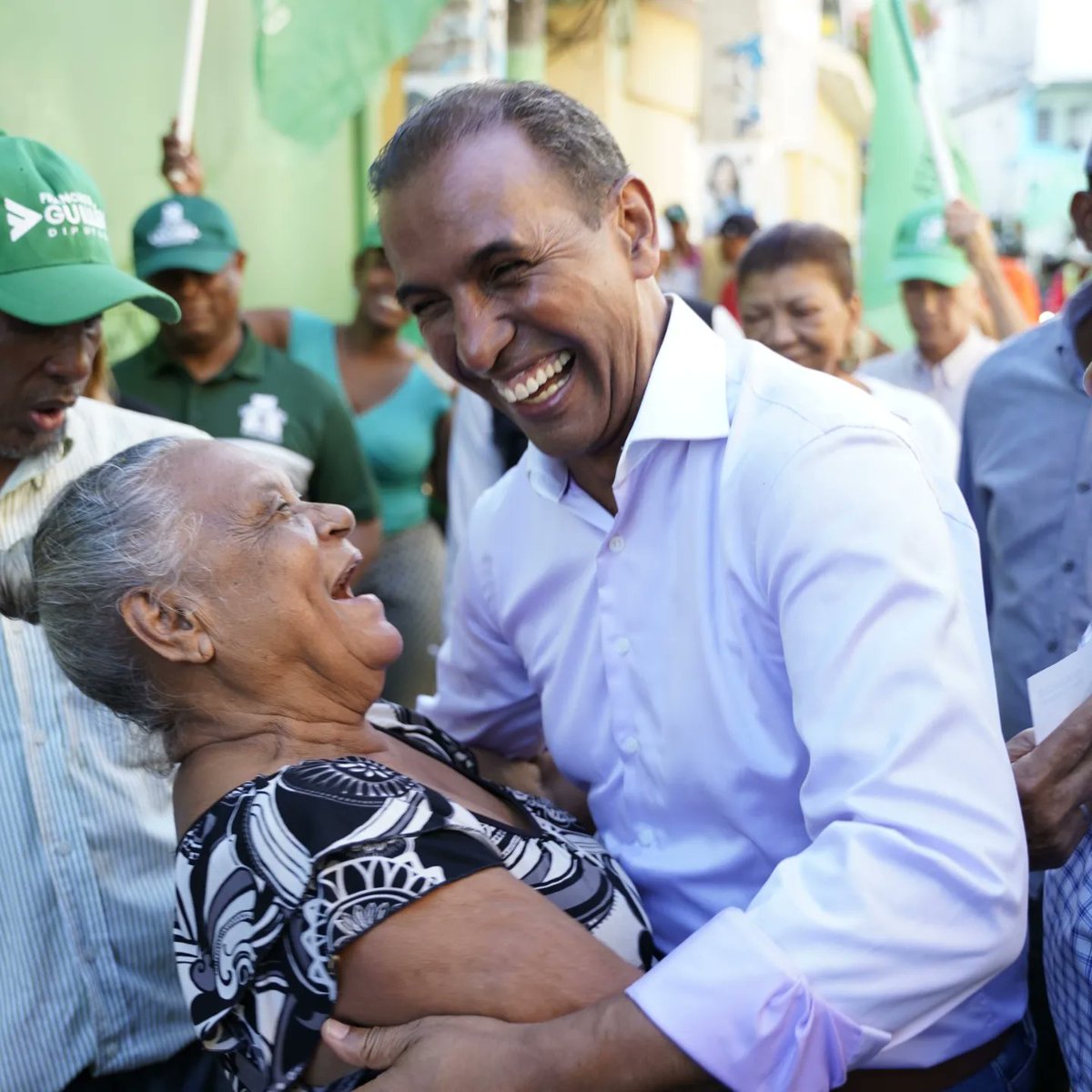 DomingoCG1's tweet photo. Cada paso que damos, reafirma el compromiso conjunto por la transformación de nuestra ciudad. 💜

Junto a ti, lograremos que cada familia, sienta seguridad de salir a las calles, que la lluvia no sea un impedimento para el goce de su día a día y que la higiene de nuestras calles, sea referente de una ciudad consciente del cuidado de su entorno. ⚡

¡Transformemos Santo Domingo!

#DomingoContreras #MiAlcalde #ListosParaRenovarSD #SantoDomingo #LaVerdaderaTransformaciónSD #SantoDomingoRenovado #Drenajepluvial