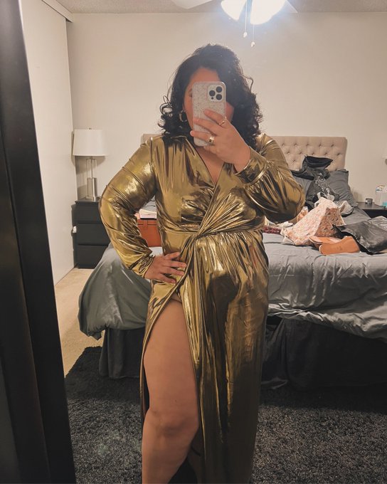 Don&rsquo;t mind the messy bed https://t.co/zWTMl2xrKY<a href="/tag/mvsales"class="tags"><span>#mvsales</span></a>