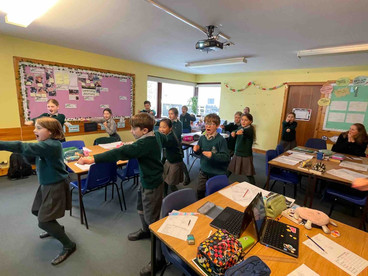 ArdvreckSchool's tweet photo. Children in Form 3 enjoyed their Friday writing lesson (featuring some Kung Fu punctuation) to help them create information reports about plants.
#english #learning #teamwork #bestprep https://t.co/84NbAEKUFQ