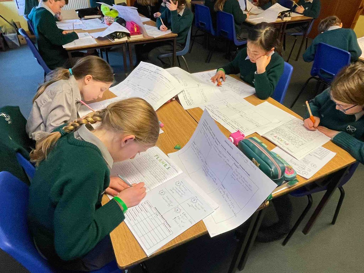 ArdvreckSchool's tweet photo. Children in Form 3 enjoyed their Friday writing lesson (featuring some Kung Fu punctuation) to help them create information reports about plants.
#english #learning #teamwork #bestprep https://t.co/84NbAEKUFQ