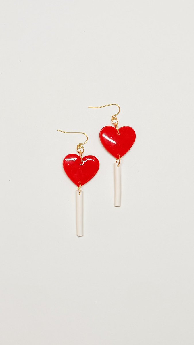 koriebrayngurz's tweet photo. valentine’s day lollipops ₊˚⊹♡ https://t.co/hSeYZZiMmZ