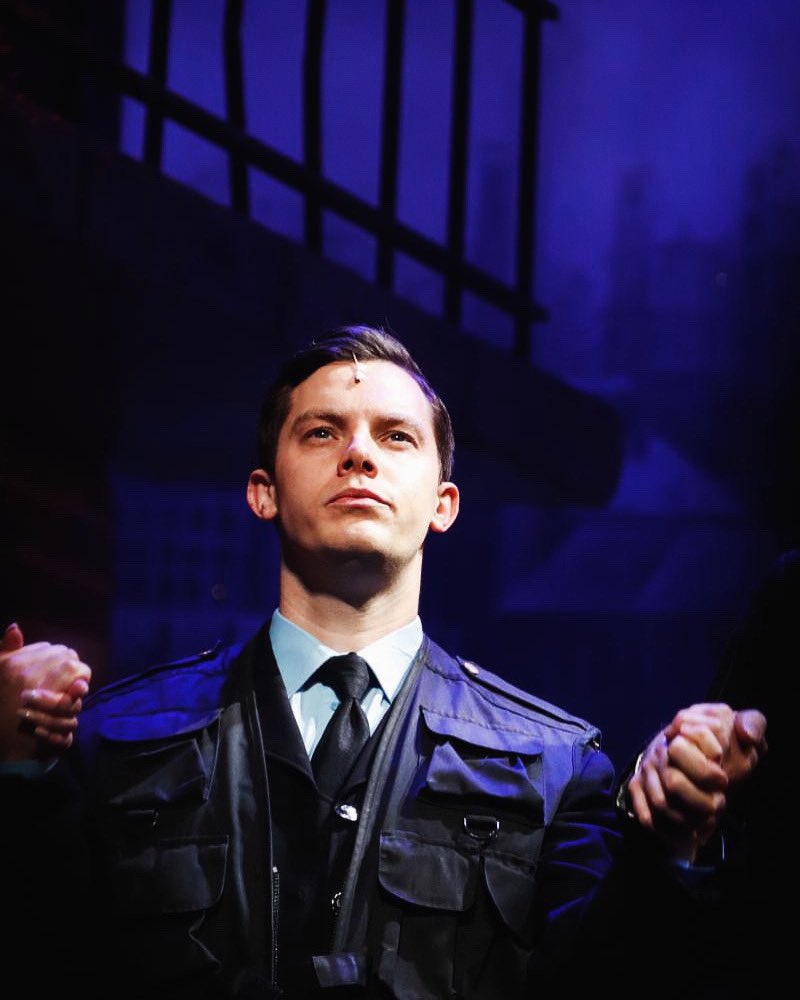 Danny Knott (@_dannyknott) on Twitter photo Had a wonderful first week on Blood Brothers 🩸🤝🏻
Onto Malvern Festival Theatre this week, opening tomorrow night
<a href="/BKL_Productions/">Bill Kenwright Ltd</a> Had a wonderful first week on Blood Brothers 🩸🤝🏻
Onto Malvern Festival Theatre this week, opening tomorrow night
<a href="/BKL_Productions/">Bill Kenwright Ltd</a>