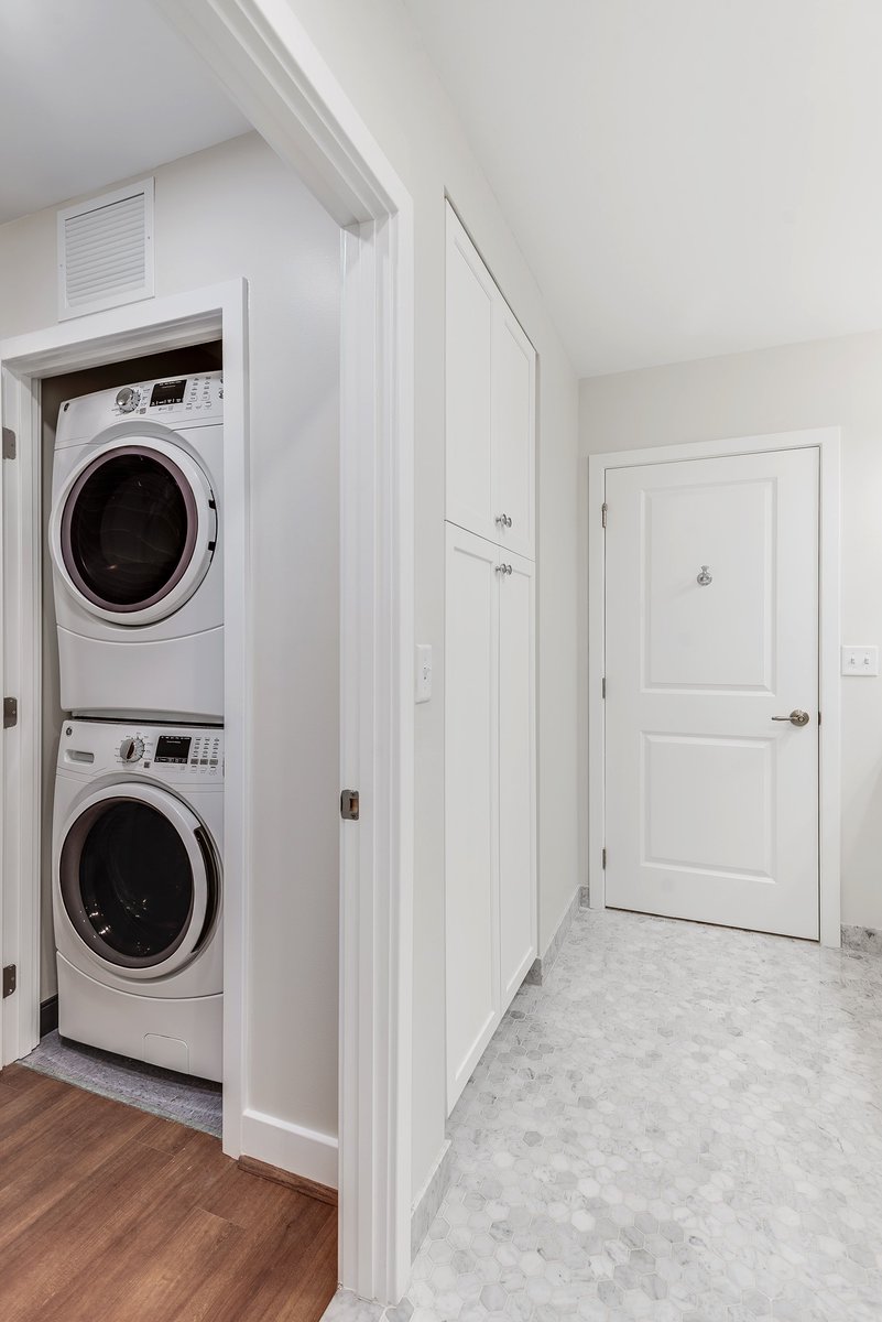 Make laundry day a breeze with the convenience of having both a washer and dryer right in your own apartment! 🧺

#LaundryGoals #WaycroftLiving
