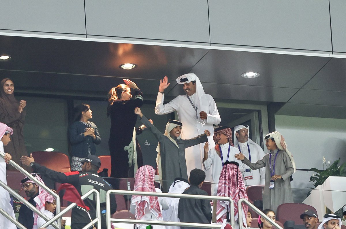 نديب قطر tweet media