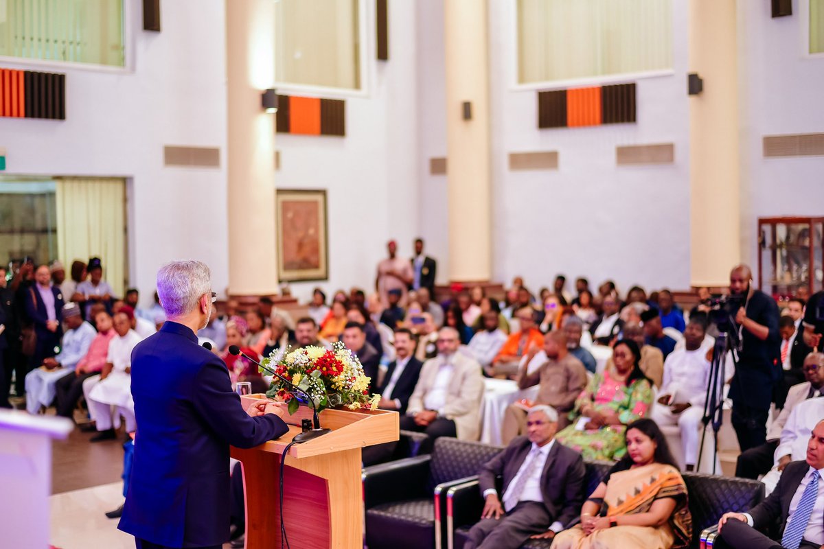 DrSJaishankar's tweet photo. Glad to address the India-Nigeria Business Forum organised by CII and NICCI.

Underlined that deepening our economic partnership is key to the expansion of our ties. 

Encouraged businesses to enhance their networking, identify regulatory and policy impediments and utilize opportunities.