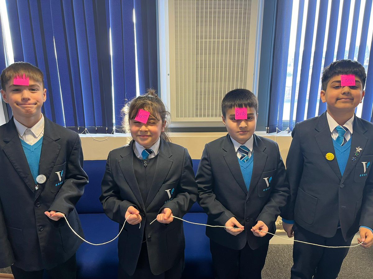 Year4ArkVic's tweet photo. Our year 4 scientists were busy learning about food chains today. Of course we had to create our own food chains and webs. Can spot what eagles eat ? π¦
#year4science @arkvicprimary https://t.co/TmaraO55Cc