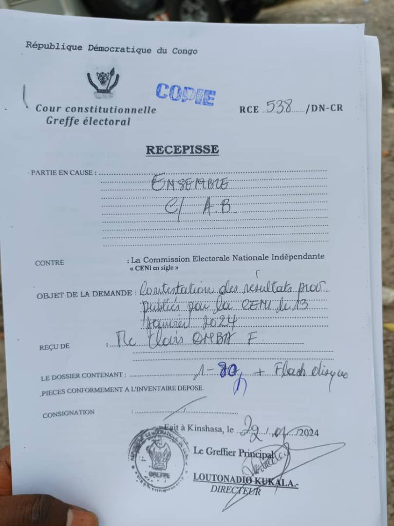 petertiani007's tweet photo. #RDC…#KATAKO-KOMBE… Le Candidat de ENSEMBLE Me Laurent ONYEMBA conteste l’élection de l’Hon Christophe LUTUNDULA pour violence électorale. @LOnyemba @ChristopheLutu2 https://t.co/RbmL9i8QG5