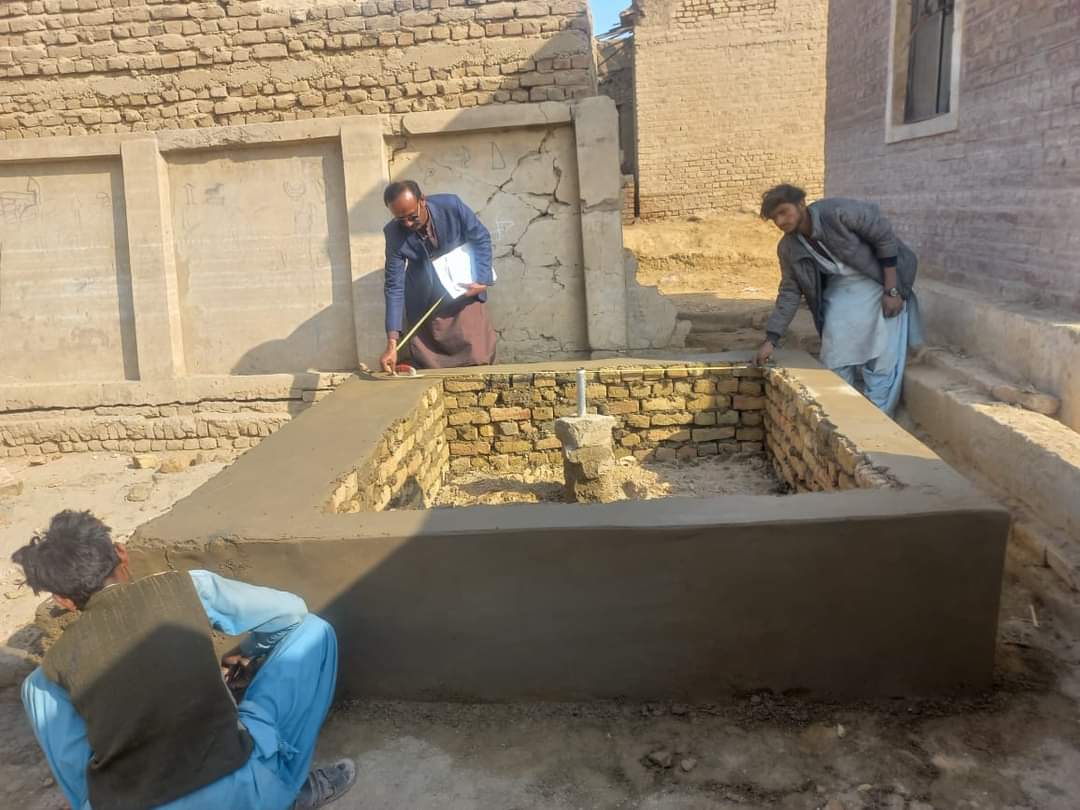 lrfpk's tweet photo. School construction progress @lrfpk
 GBPS Bugg: Brick masonry work is at lintel beam level, and concrete pouring for super structure columns of WASH facilities is ongoing. Hand pump apron construction is also in progress and also beam level for WASH facilities, and hand pump . https://t.co/4FFlrQ8S2g