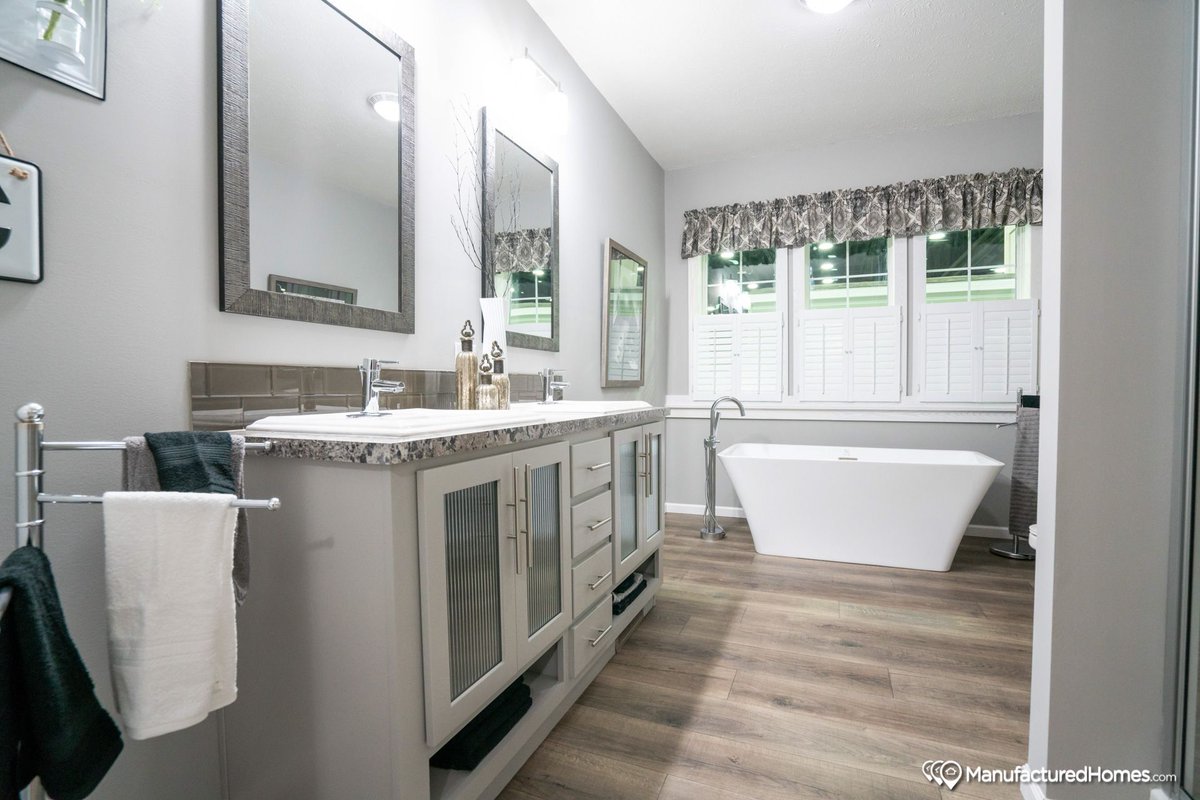YourINDHomes's tweet photo. HOME OF THE DAY: ADVANTAGE MODULAR / THE SHELBY 3264-215
3 Beds • 2 Baths • 1819 Sq Ft at Sunset Terrace Homes
Call &amp; Ask for the Home of the Day: (270) 826-9745
View this home and more at https://t.co/jW9x2zOtLJ https://t.co/7m5uChMtCs