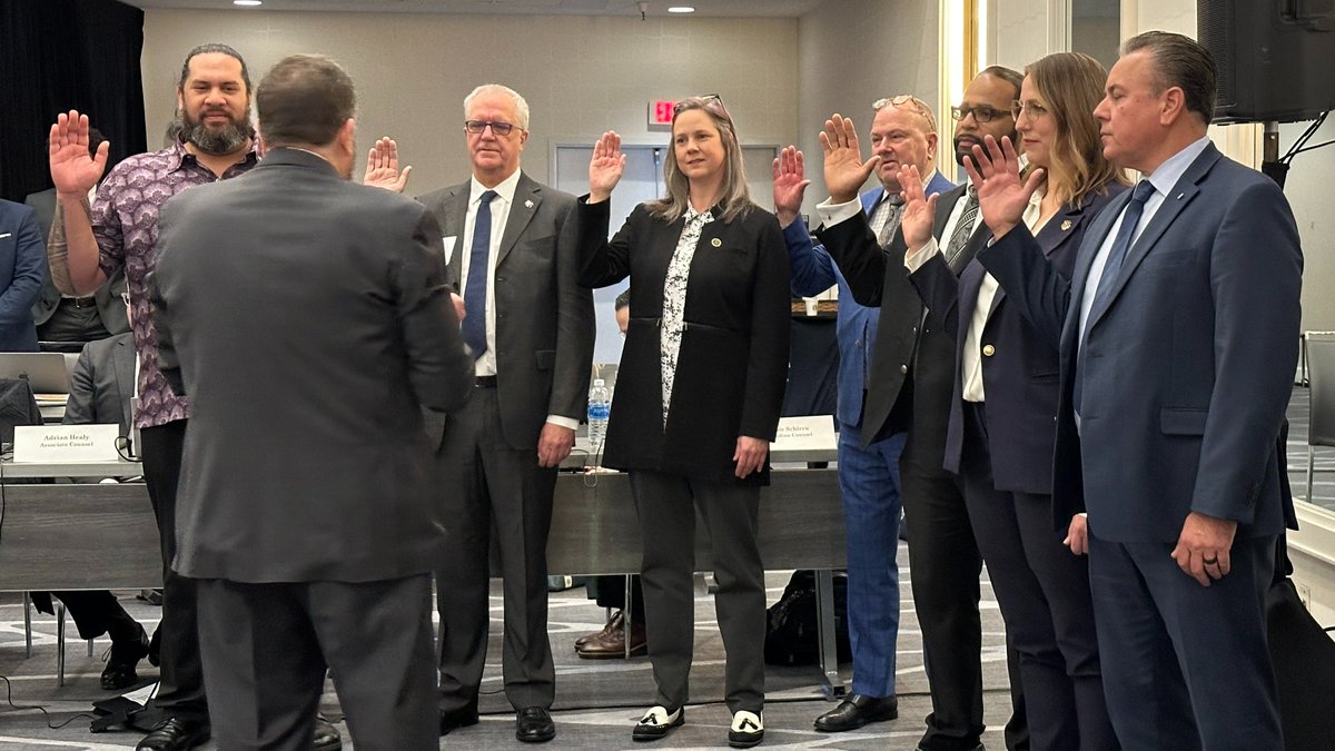 IATSE's tweet photo. BREAKING: 6 New International Executive Board Members, One Trustee Elected to Serve Members.

Newly elected VP's Carlos Cota, Vanessa Holtgrewe, Carl Mulert, Apple Thorne, Toni Burns, &amp; Chris O’Donnell are among the most accomplished &amp; respected labor leaders in our union. https://t.co/qbDnnzd6uf