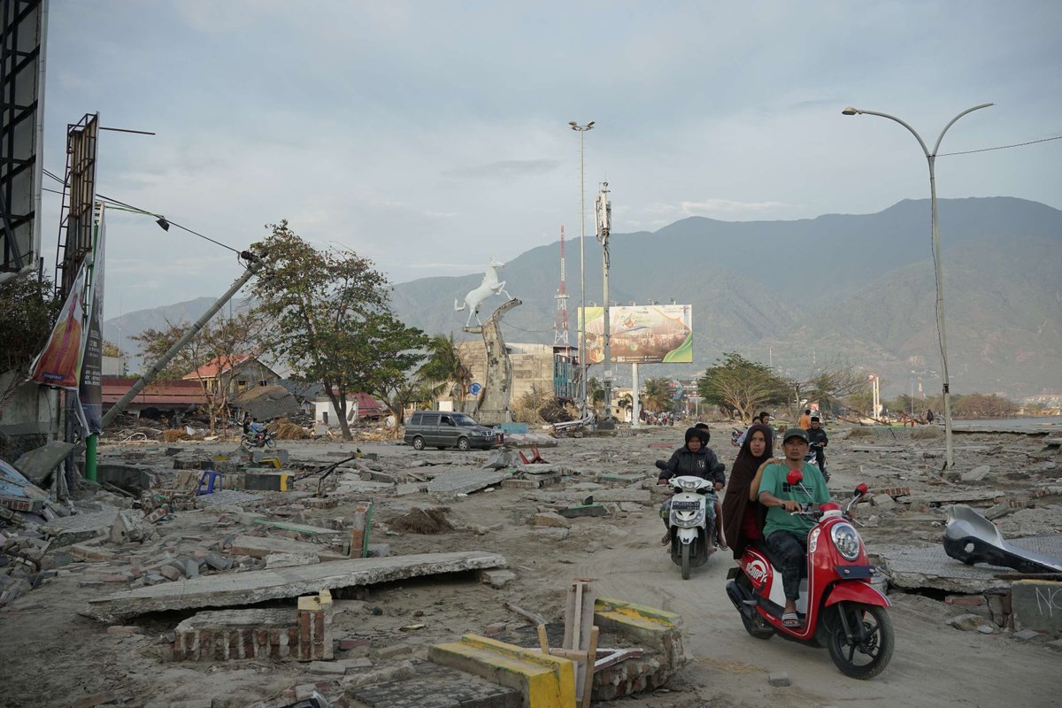 As part of our 40th anniversary Godfred Paul (CD Myanmar) reflects on the resilience in the aftermath of the 2004 Asian Tsunami.

Our response was a turning point in shaping more coordinated approaches to #HumanitarianAid.

#HelpAgeAt40 #OlderNotOver 

ow.ly/wENW50QsqHy