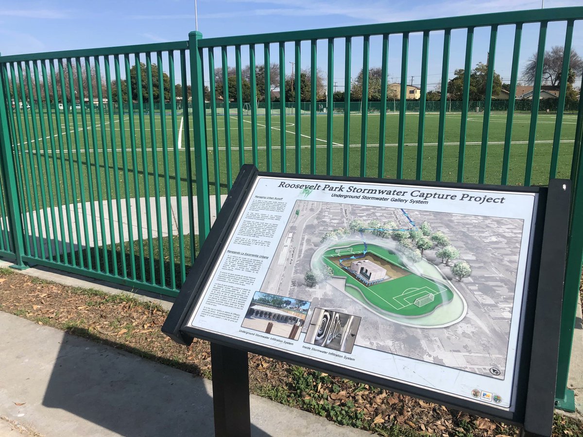 G_InTheCity's tweet photo. With all this 🌧️can you imagine if all our #parks were built to capture stormwater -- we can minimize flooding, protect our rivers and oceans 🌊and use to irrigate the park. We need more Climate Smart Park Designs.
https://t.co/D2NsSz7XA5 https://t.co/RHJTi9IqAi