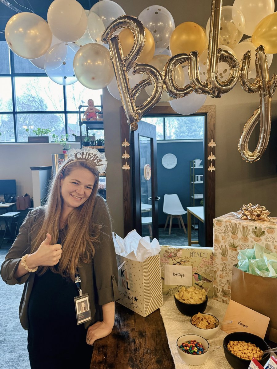 iheartchm's tweet photo. 🌸 It's #CelebrationOfLife Day 🌸
We recently celebrated this mama-to-be, our Director of Brand Integrity, Katlyn. If you're reading this, say a little prayer for Katlyn and her baby! 🤗
#celebratelife #lifeisprecious #newlife #prolife #motherhood #mamatobe https://t.co/EQ05CJUpkP