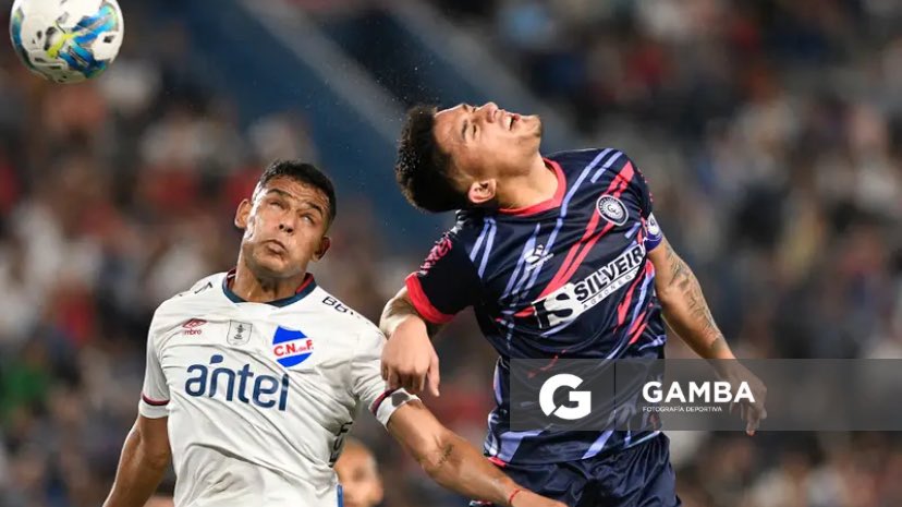 2en4dias's tweet photo. 🗣️ “ Ernesto #Dehl me dijo que al único equipo que me dejaba ir sin plata de por medio era a @Nacional porque sabe que es lo que sueño. Sé que a #Recoba le gusta mi forma de jugar pero #Taramasco no dio el okey. En este Mercado nadie se comunicó”

🎙️Mauro #Brasil en @Sport890 https://t.co/fq6jQ0b6kk
