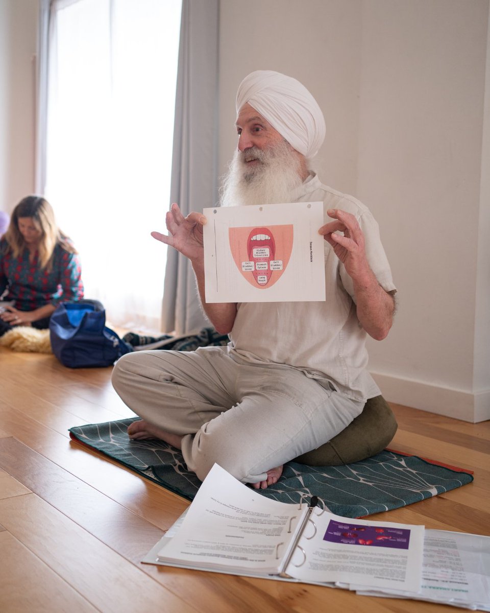 Flow Yoga tweet media