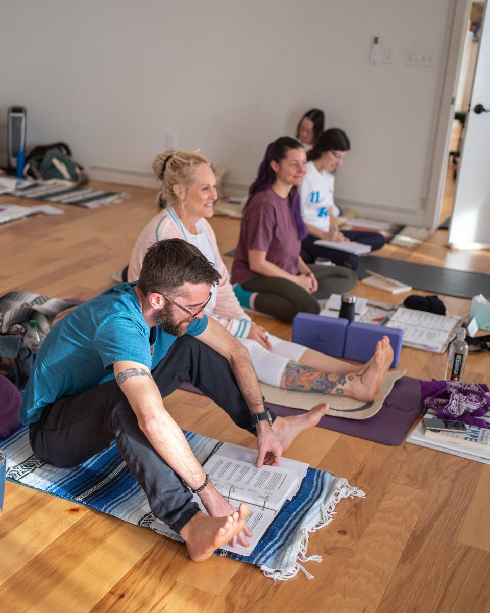 Flow Yoga tweet media