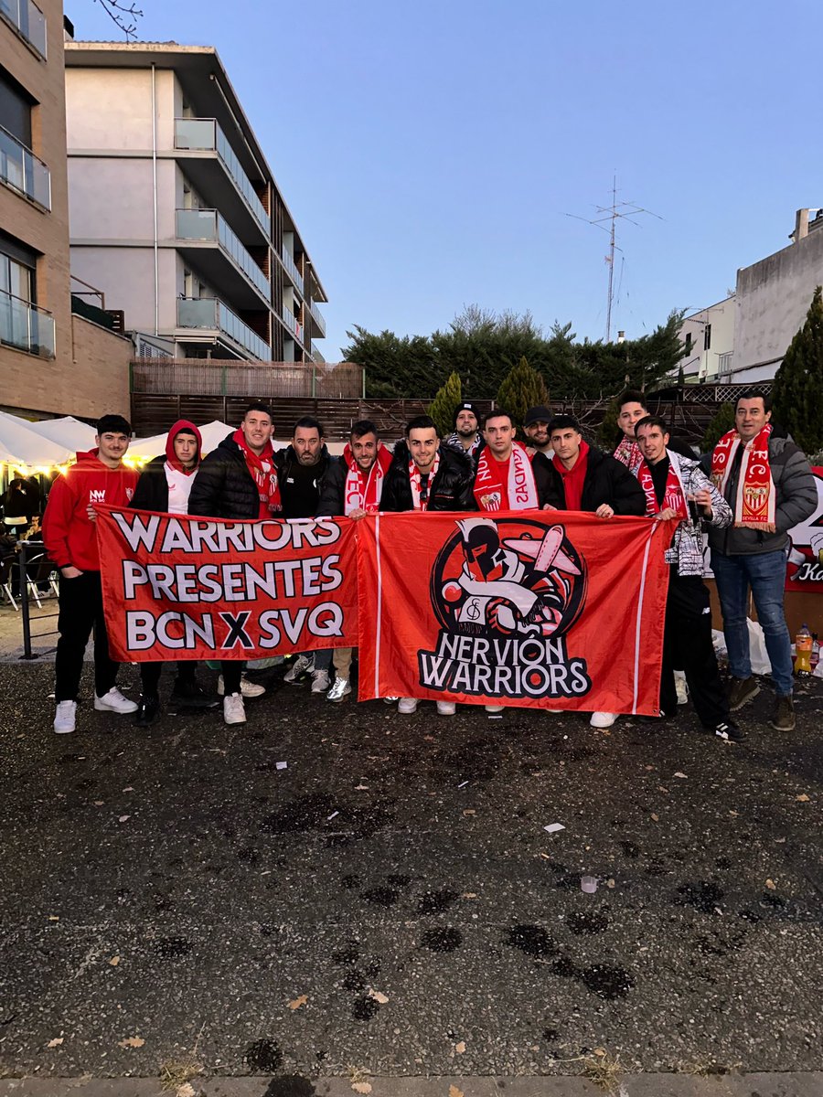 guillemp24's tweet photo. Girona - Sevilla 
@NervionWarriors 
🤝
@CaminantesRojos 

21/04/2024 https://t.co/q1WxtTf6Of