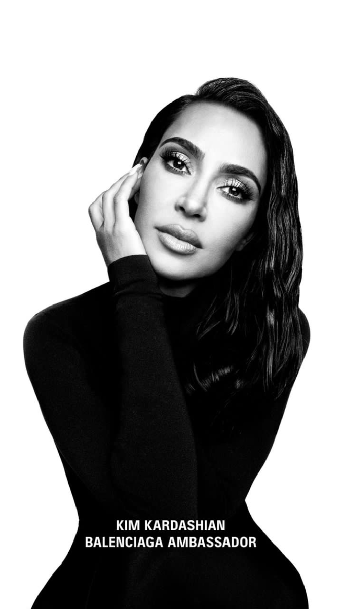 MagazineHni's tweet photo. KIM KARDASHIAN RETURNS AS BALENCIAGA AMBASSADOR.

"She's all about their modern, innovative designs and the trust they've built together"- Kim Kardashian https://t.co/mqmWiQtVs7
