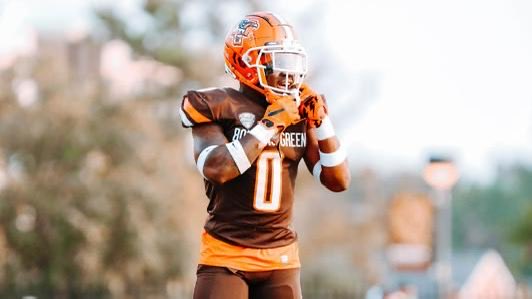 victorsin__'s tweet photo. Blessed to receive a offer from BGSU!!
@CoachLoefflerBG 

@AllenTrieu @MickWalker247 @Rivals_Clint @adamgorney @SWiltfong247 https://t.co/jGYevRYKJs