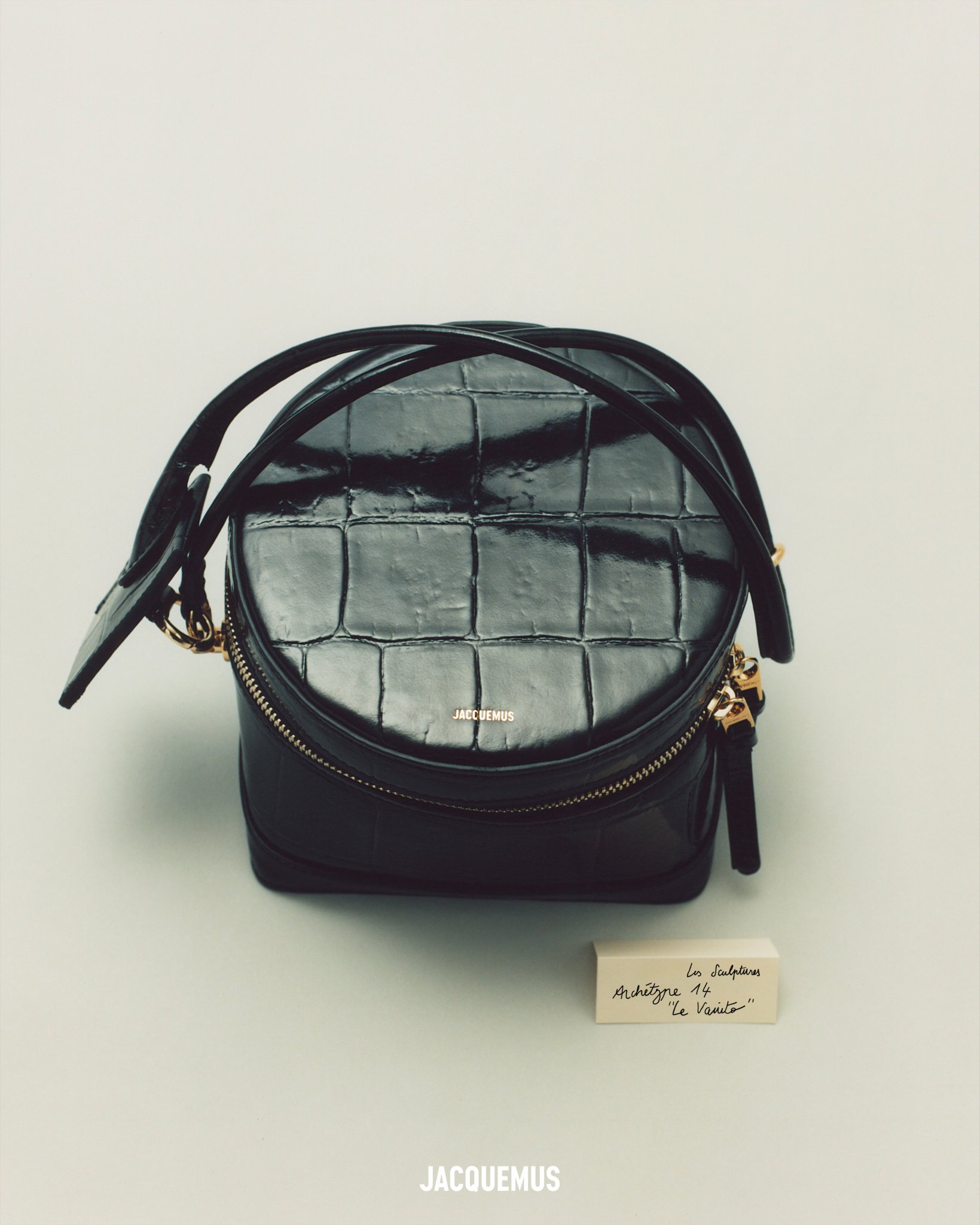 【JACQUEMUS】 ラ・ポシェット・ロンド・カレ クロコダイル The Rond Carré by JACQUEMUS | Official website