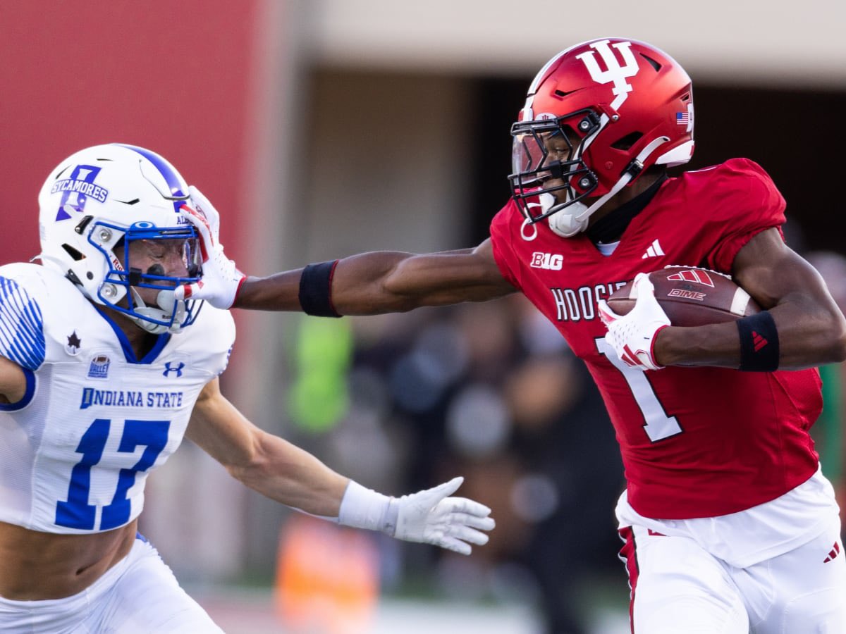 meroison3's tweet photo. Blessed to receive an offer from Indiana University! #agtg @CoachQWR @JonPerry14 @CityCollegeFB @BrianDohn247 https://t.co/9nsE1gQJCm