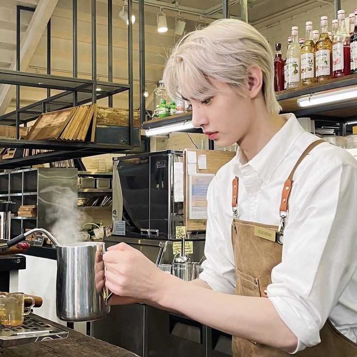 rayafics's tweet photo. -a #sungwon au wherein Kaden (jw) with his best friend, Jax (jy), secretly took a video of the barista (sh) from a store beneath the stairs. Until someone noticed them... https://t.co/3rnPon9N6K