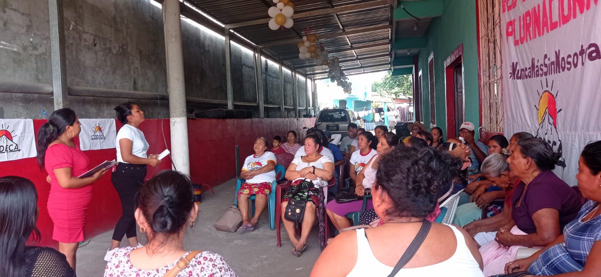 ThelmaCabreraP2's tweet photo. 👭✊🏽❤️‍🔥 Red de mujeres en formación. El pasado 17 de enero, compartimos formación con mujeres en la costa de San Marcos.

Esto para fortalecer nuestros conocimientos sobre el Estado Plurinacional y el buen vivir. https://t.co/r3JvfCPEHd