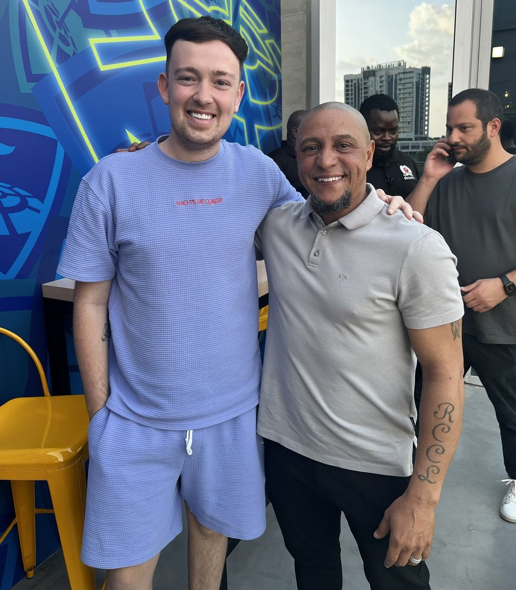hftsuk's tweet photo. "Roberto Carlos whispered 'Portsmouth are shit' in my ear at Top Golf in Dubai."

Submitted by Liam B https://t.co/pzgRPCGsj9