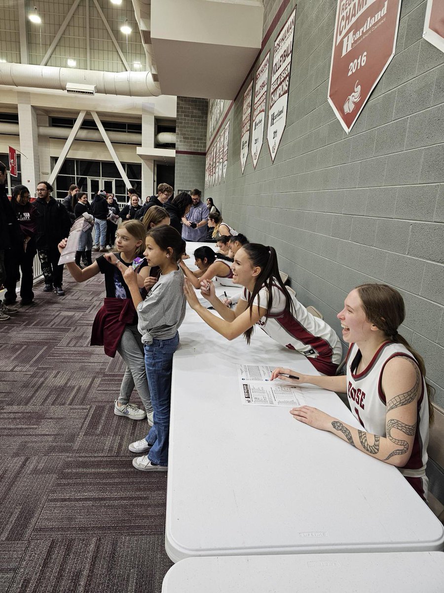 RHIT Women's Basketball Team tweet media