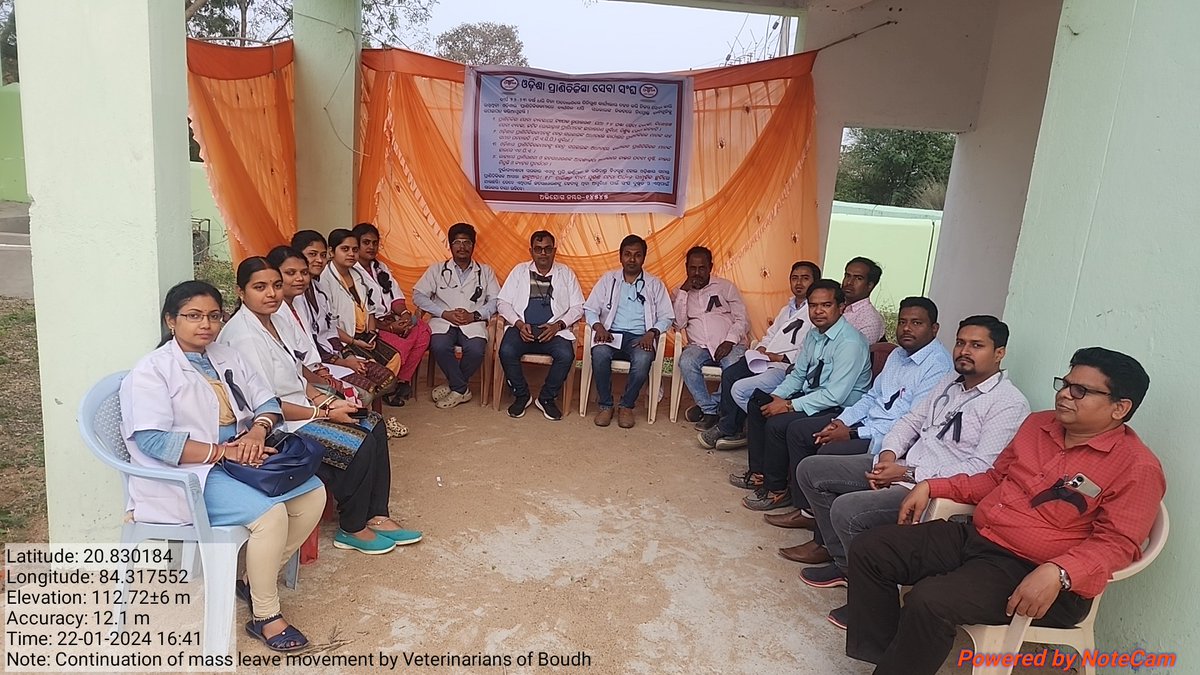 OVSABoudha's tweet photo. Continuation of Silent Protest by all the Veterinarians of Boudh with Mass Leave for our long standing genuine demands for 24*7 free well equipped animal treatment  and infrastructure facilities along with Cadre restructuring (with DACP and NPA) https://t.co/1VuSWs3hcv