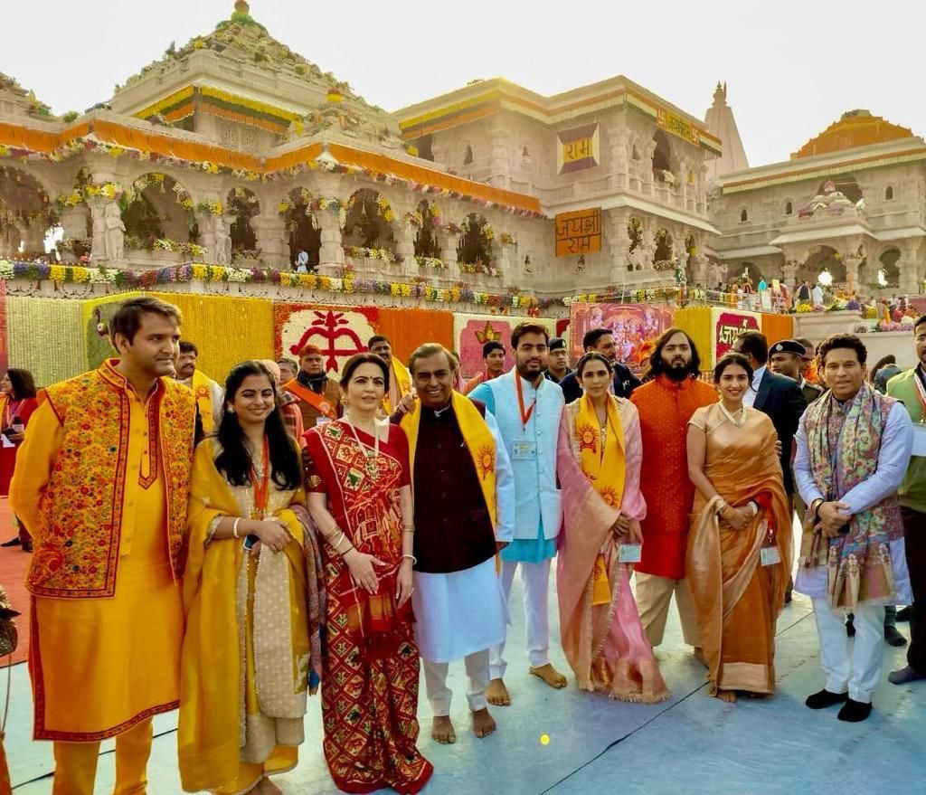 PlanetBollywood.com tweet media