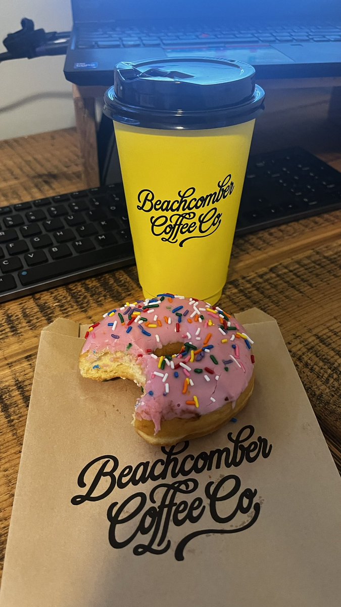 When your morning fitness class is full and you eye your favourite coffee shop across the street 😎