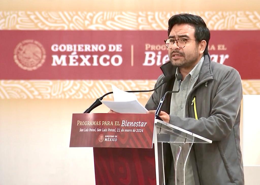 En el primer trimestre de 2024, la #CNBBBJ incorporará a dos millones de estudiantes de preescolar, primaria y secundaria a la Beca de #EducaciónBásica: <a href="/avazquezpi/">Abraham Vázquez</a>, Coordinador Nacional.

Más detalles en bit.ly/ComunicadoCNBB…