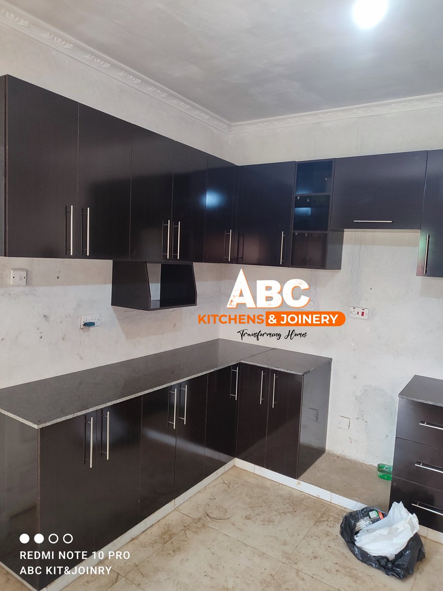 Bom Gee 🔤 tweet media