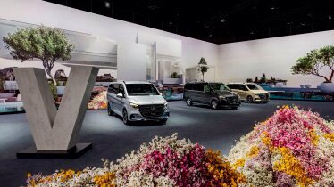 automotorcope's tweet photo. Arranca la comercialización de los nuevos #ClaseV y #EQV de #MercedesBenzVans incluida la #ClaseVMarcoPolo Las primeras unidades llegarán en marzo #novedades #furgonetas #Vitoria #motor @COPE #radio https://t.co/iVKshGNBoJ