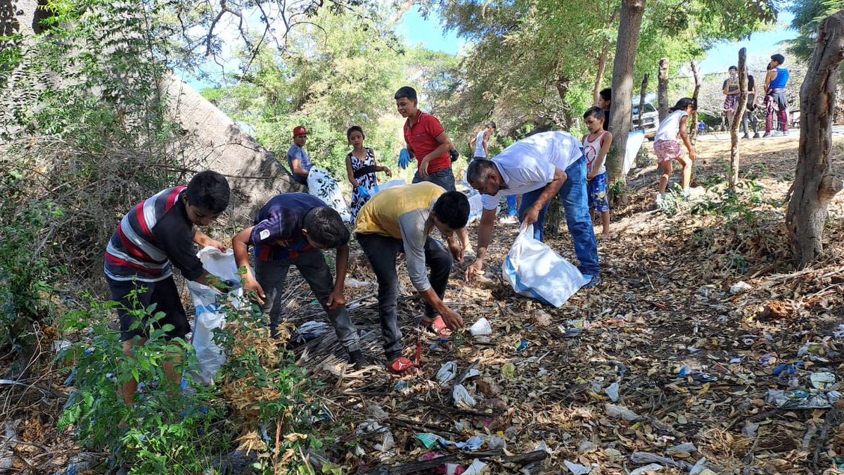 🔰Granada En coordinación con MARENA y  jóvenes ambientalistas realizaron Jornada de Sensibilización y Limpieza en la Comunidad el Guayabo♻️🗑️ #verdequetequieroverde💚 #somosguardabarranco🍃