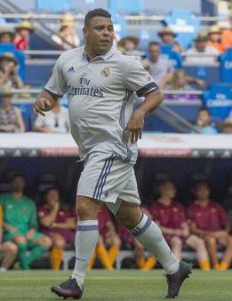 onairdadriano's tweet photo. modalità ronaldo il fenomeno https://t.co/y6cQ5J4OaC