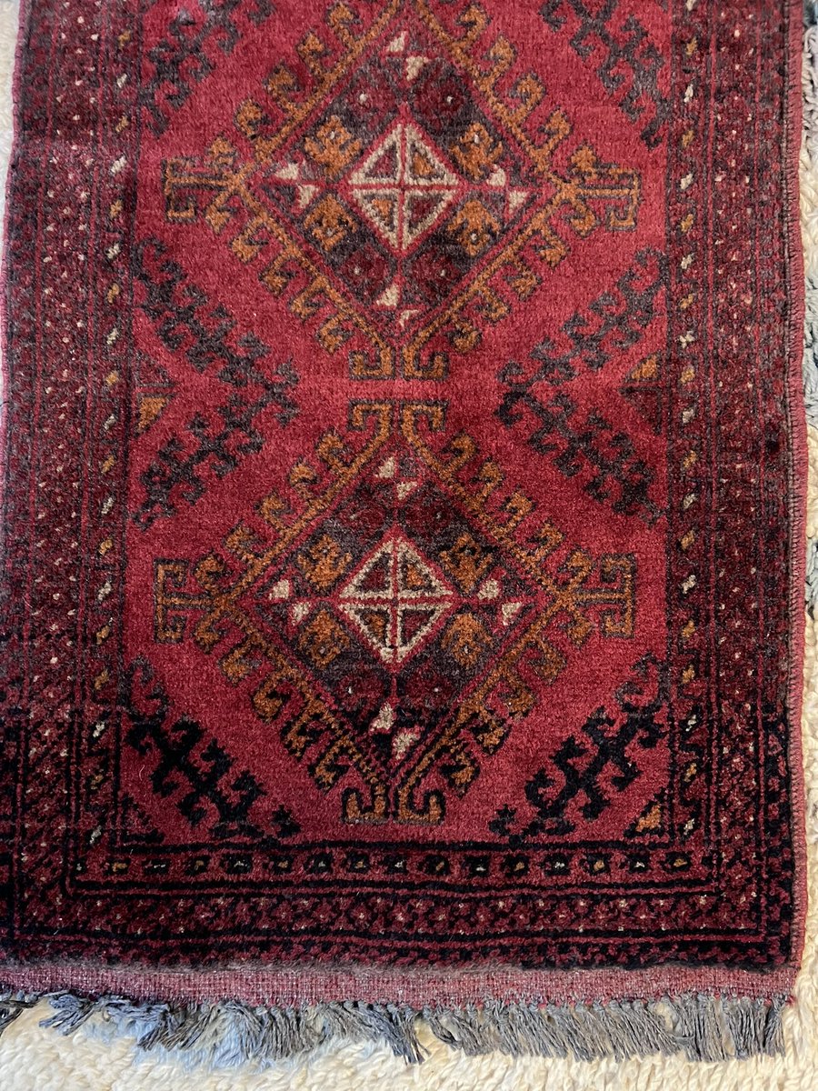 HBSmith17's tweet photo. Lovely Persian rug idea for the side of a bed, originally made a prayer mat £50 https://t.co/ks97Uzik2S