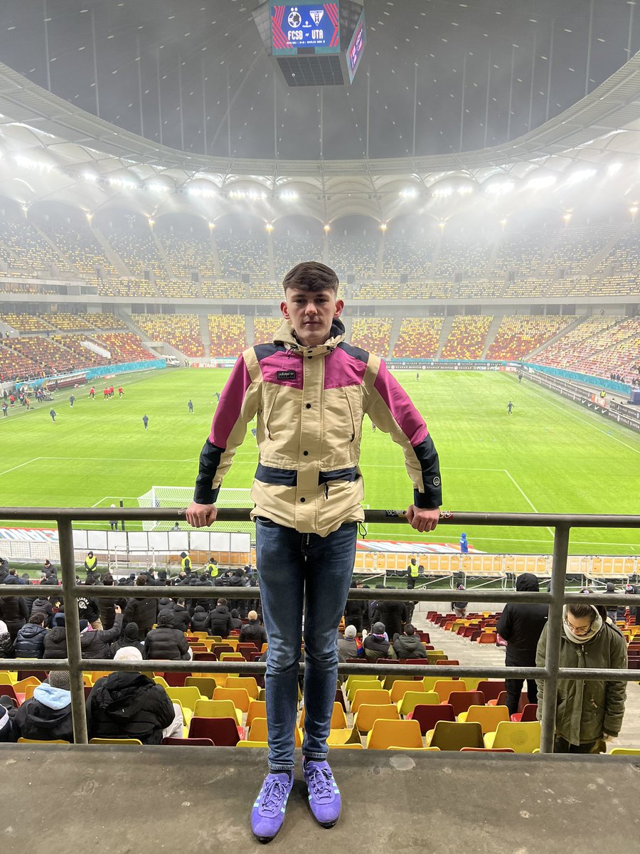 FCSB v UTA Arad #groundhopping Bucharest🇷🇴 Bitterly cold but a great tick in the books, not bad value for £5.16!