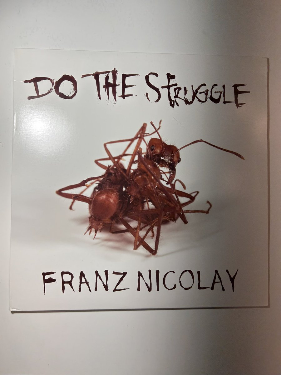 SergKeySi's tweet image. Почему у мужика два имени и нет фамилии?