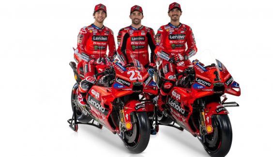 mlito13's tweet image. The new 2024 @ducaticorse #MotoGP Desmosedici #GP24!!!😍😍😍

Team:
@PeccoBagnaia #FB63 🇮🇹 #WC2022 #WC2023
@Bestia23 #EB23 🇮🇹

#2024StartsNow #DucatiLenovoTeam