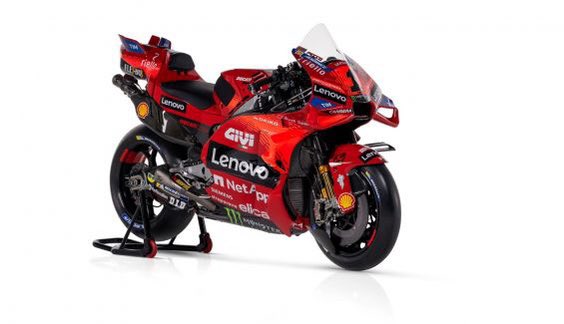 mlito13's tweet image. The new 2024 @ducaticorse #MotoGP Desmosedici #GP24!!!😍😍😍

Team:
@PeccoBagnaia #FB63 🇮🇹 #WC2022 #WC2023
@Bestia23 #EB23 🇮🇹

#2024StartsNow #DucatiLenovoTeam