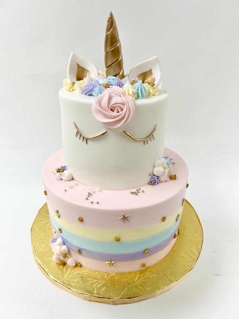 EddasCakeDesign's tweet photo. 🦄✨Treat your taste buds to a slice of pure fantasy! 🍰🌸

#eddascakes #miamicakes #miami #eddas #unicorncake #unicorn #eddascupcakes #cupcakes #flavorsofthemonth #minicupcakes #wedding #weddingcake #cakepops #birthdaycake #dessertcake #bundtcake #minibundtcake #expresscake https://t.co/8LPYY2v0nN