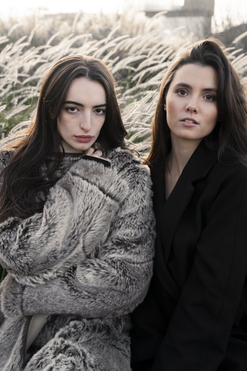 Honor und Alice by Marcella