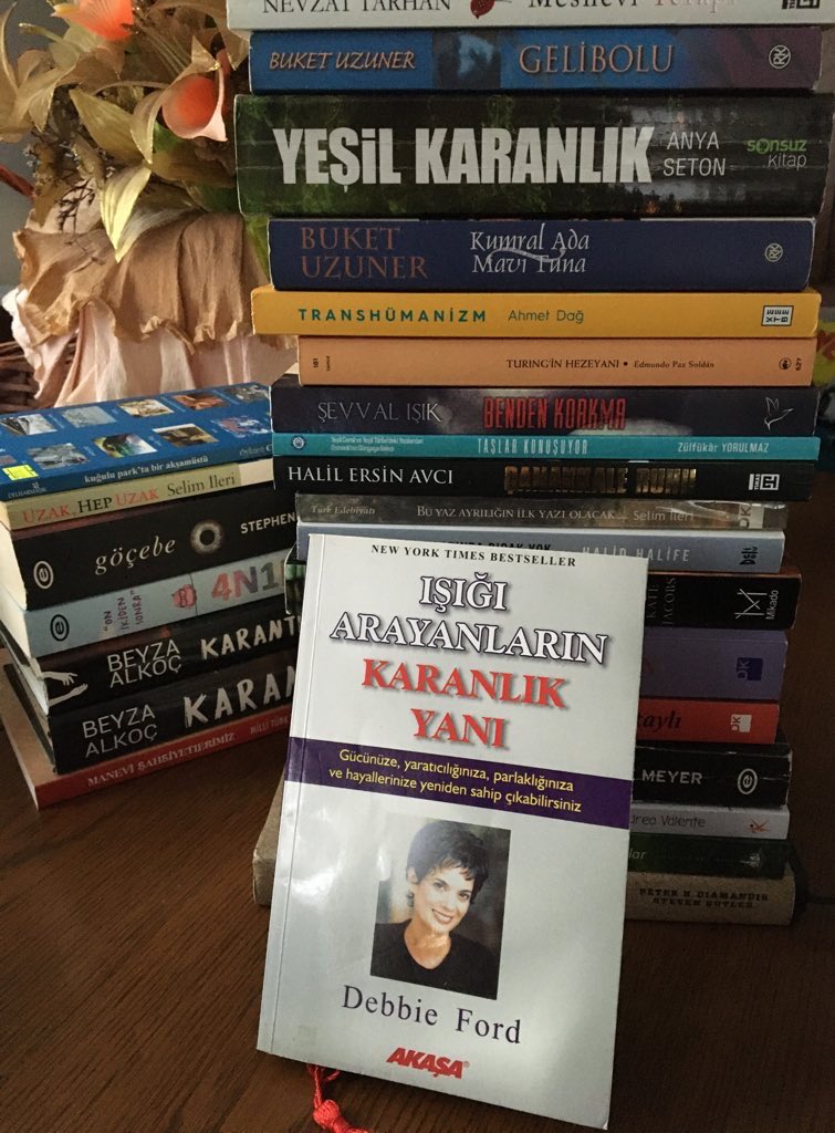 muhendisreyhan's tweet photo. Hayatımıza ahmakları bu sebepten çekiyormuşuz
#debbieford #akaşa
#kitapseverlertakipleşiyor
#kitap #kitaplardanalıntılar @edebiart_ @mavi__ayrac @Benimokumam @DemKitap @BendekiKitap @TavsiyesiKitap https://t.co/mzFxArChpX